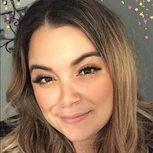 Meet your Posher, Ali